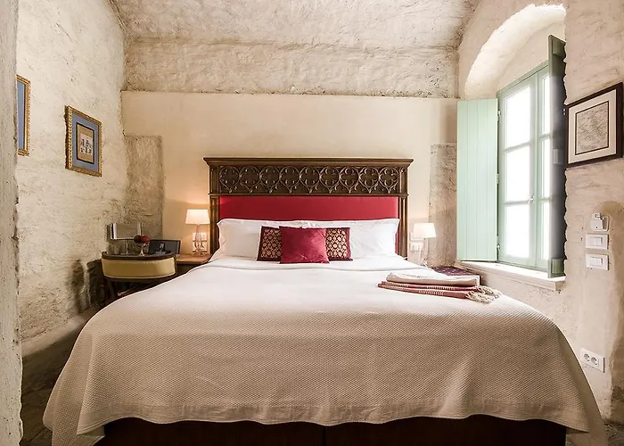 The Old Markets Sými